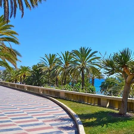 Savoia Vivaldi 0-21 Apartment Sanremo